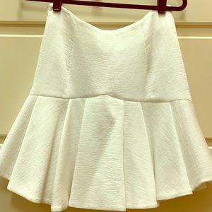 C/MEO Collective White pleated skirt size M